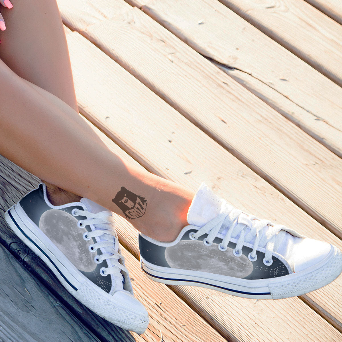 Moonlight And Night Sky Print White Low Top Shoes-grizzshop