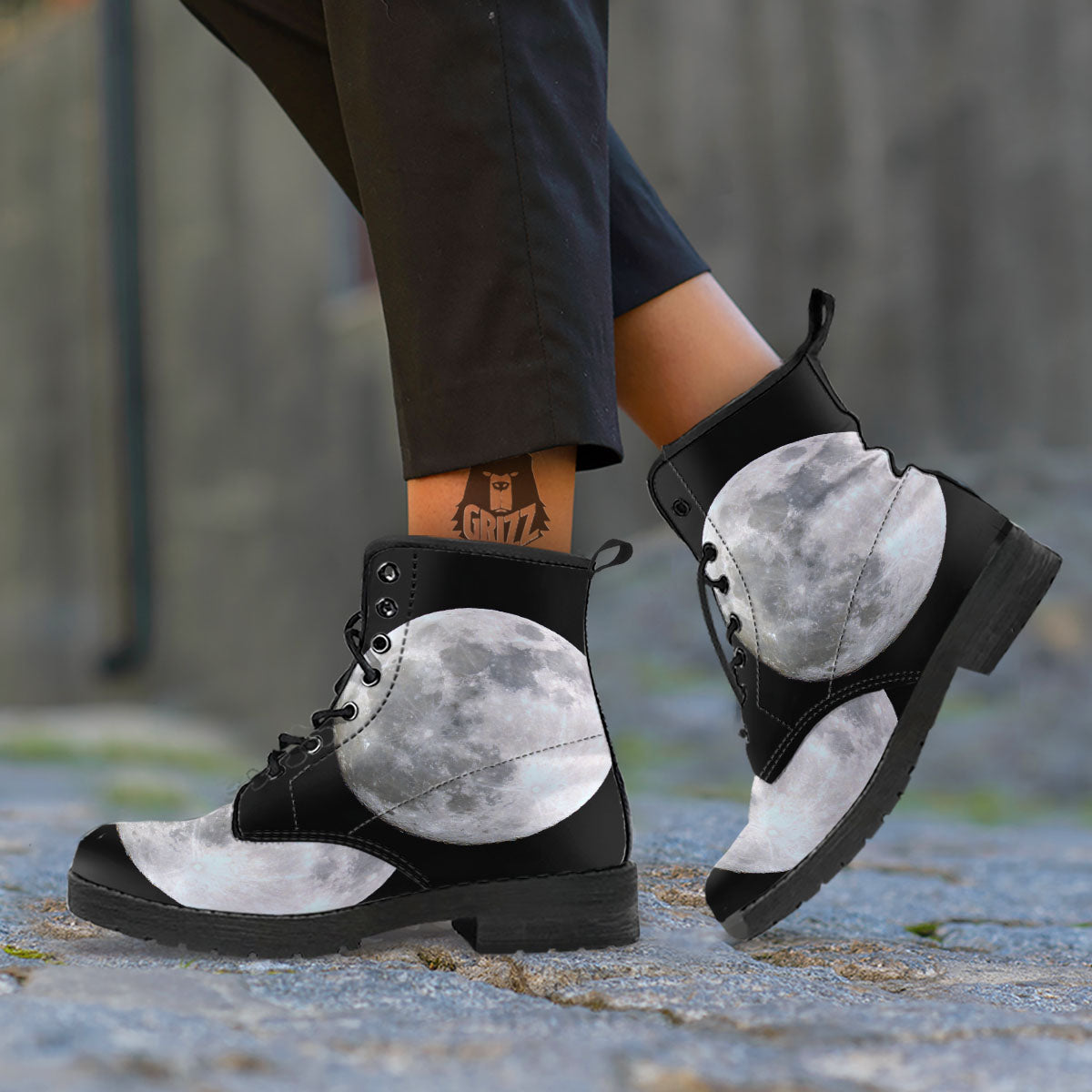 Moonlight White And Black Print Leather Boots-grizzshop