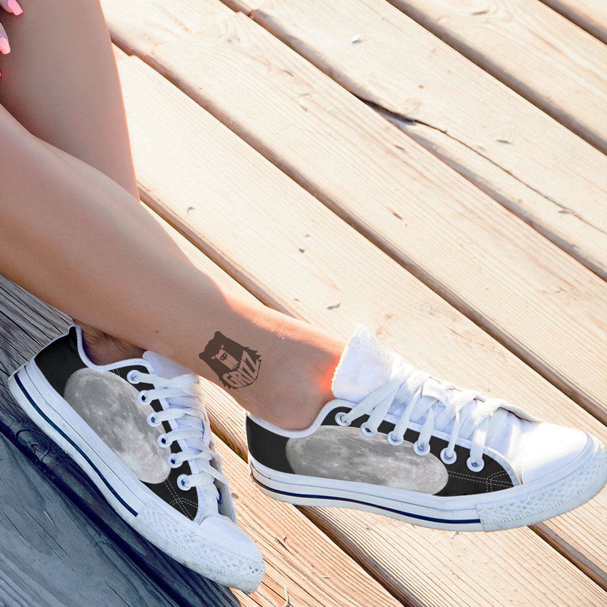 Moonlight White And Black Print White Low Top Shoes-grizzshop