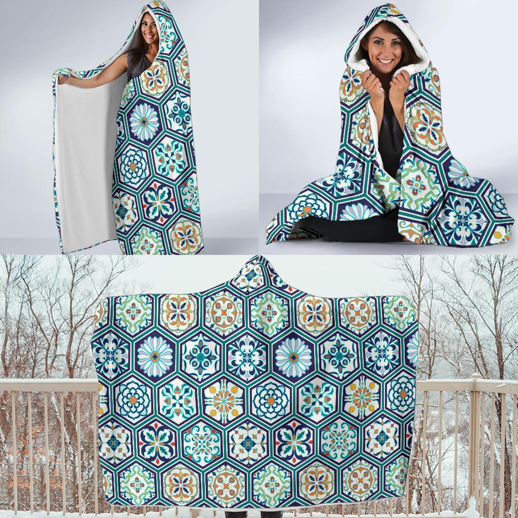 Mosaic Pattern Print Hooded Blanket-grizzshop