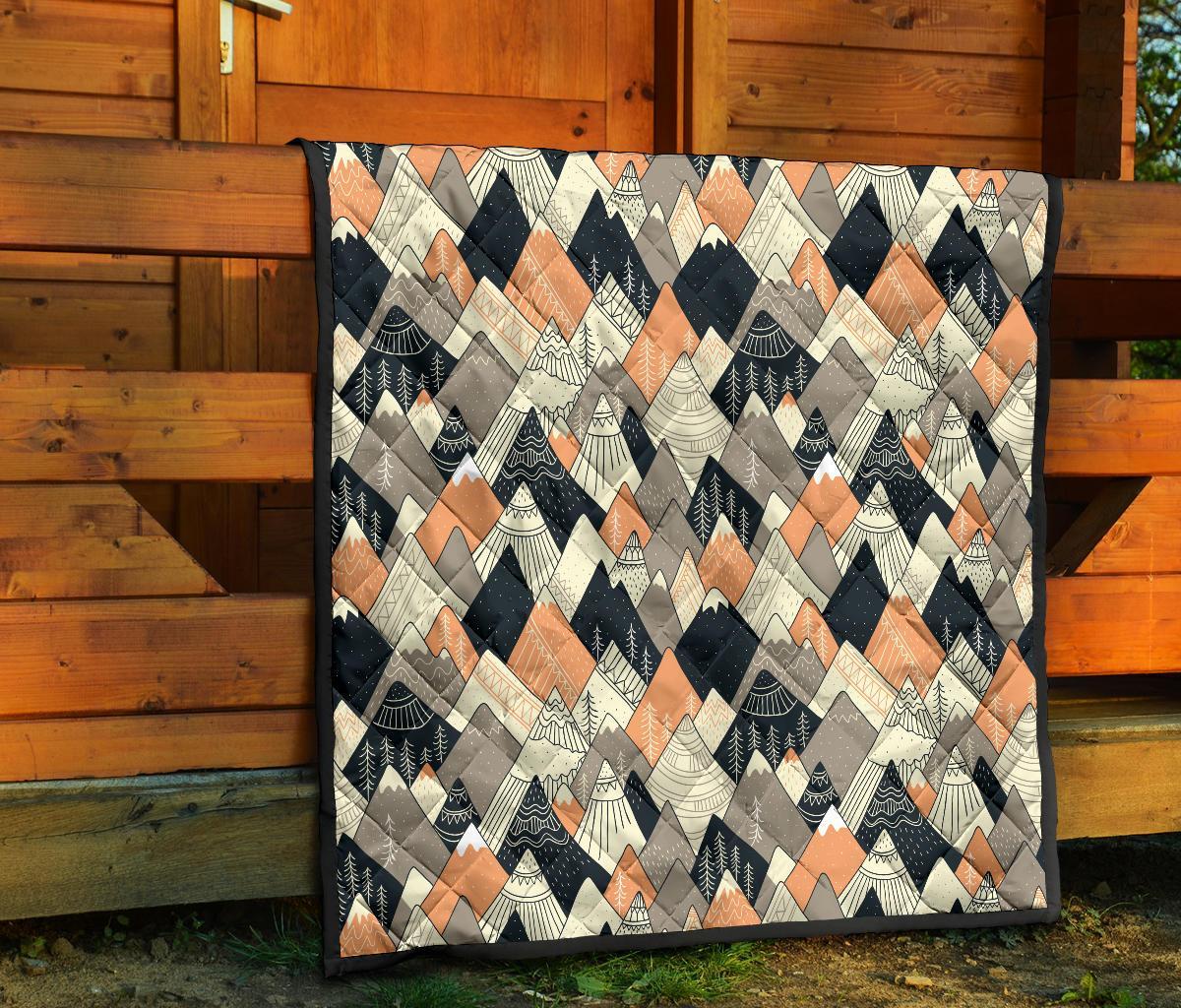 Mountain Pattern Print Quilt-grizzshop