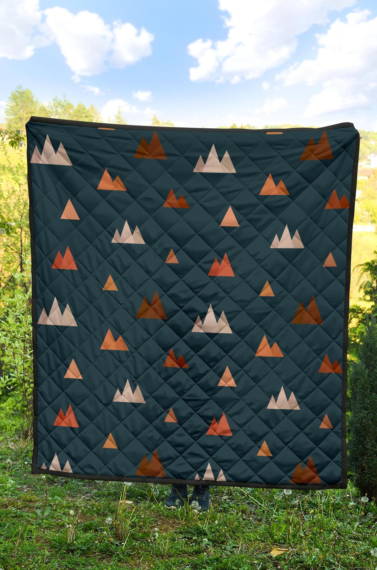 Mountain Print Pattern Quilt-grizzshop