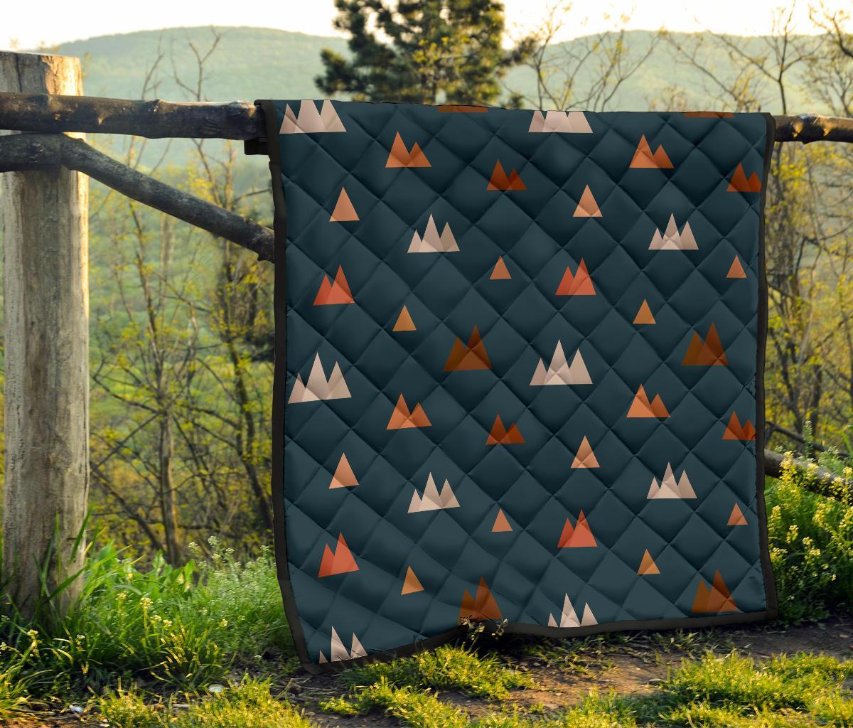 Mountain Print Pattern Quilt-grizzshop