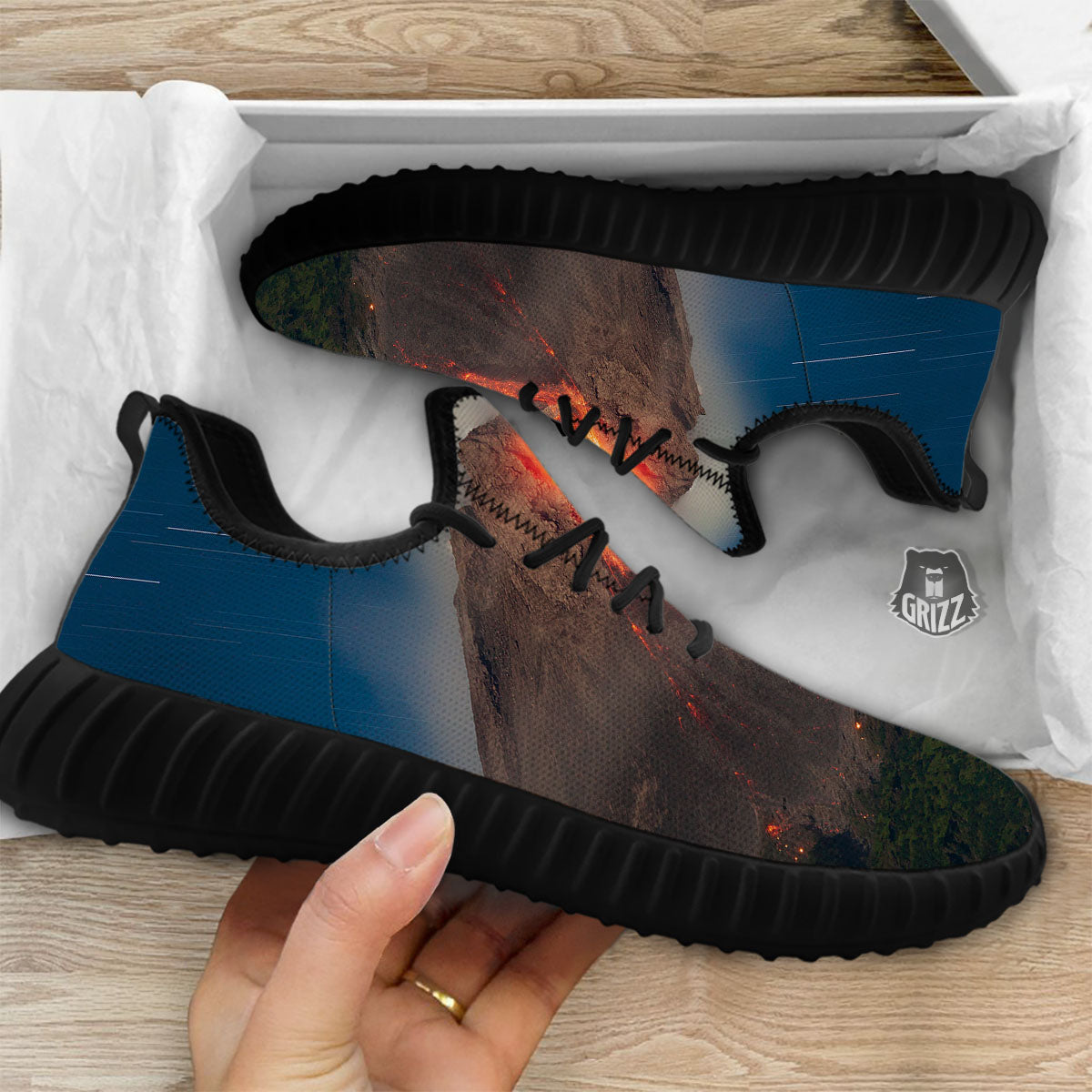 Mountain Volcanic Print Black Walking Shoes-grizzshop