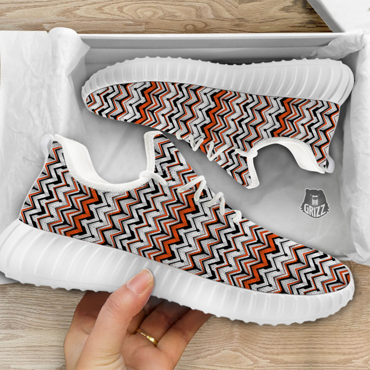 Multicolor Hand Drawn Zigzag Print White Walking Shoes-grizzshop