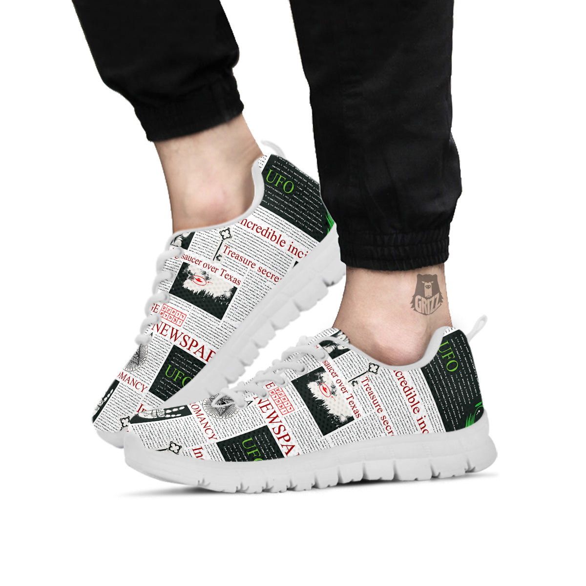 Newspaper Aliens Topic Print Pattern White Sneaker-grizzshop