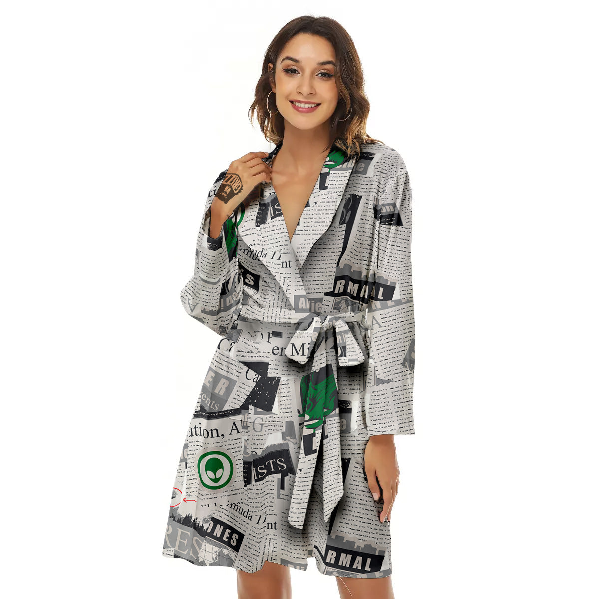 Newspaper Clippings On Aliens Topic Print Pattern Women's Robe-grizzshop
