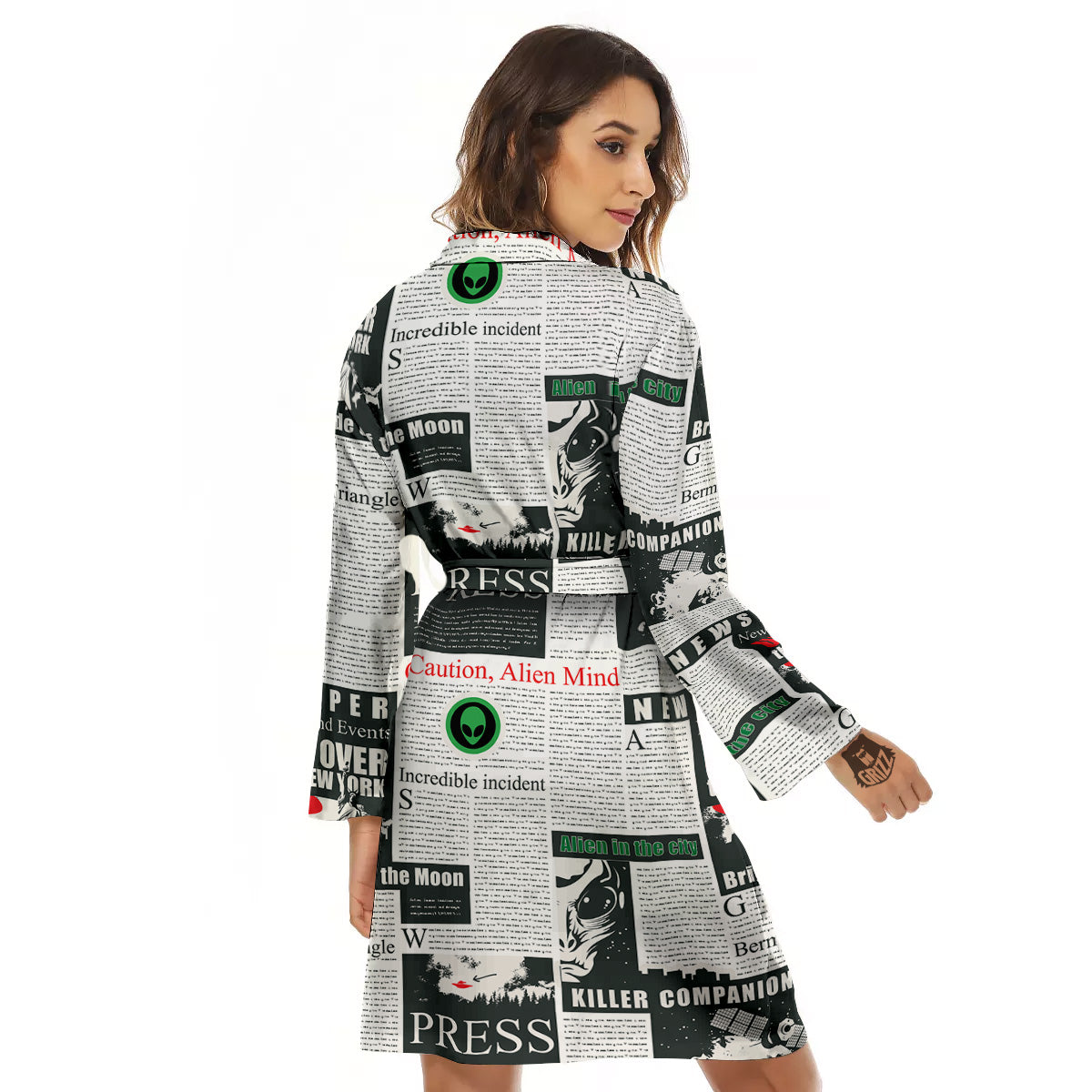 Newspaper Headlines Alien Print Pattern Women's Robe-grizzshop