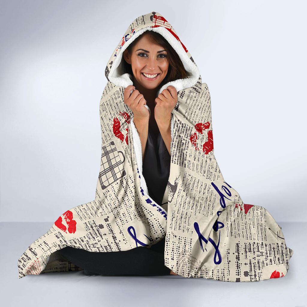 Newspaper Pattern Print Hooded Blanket-grizzshop