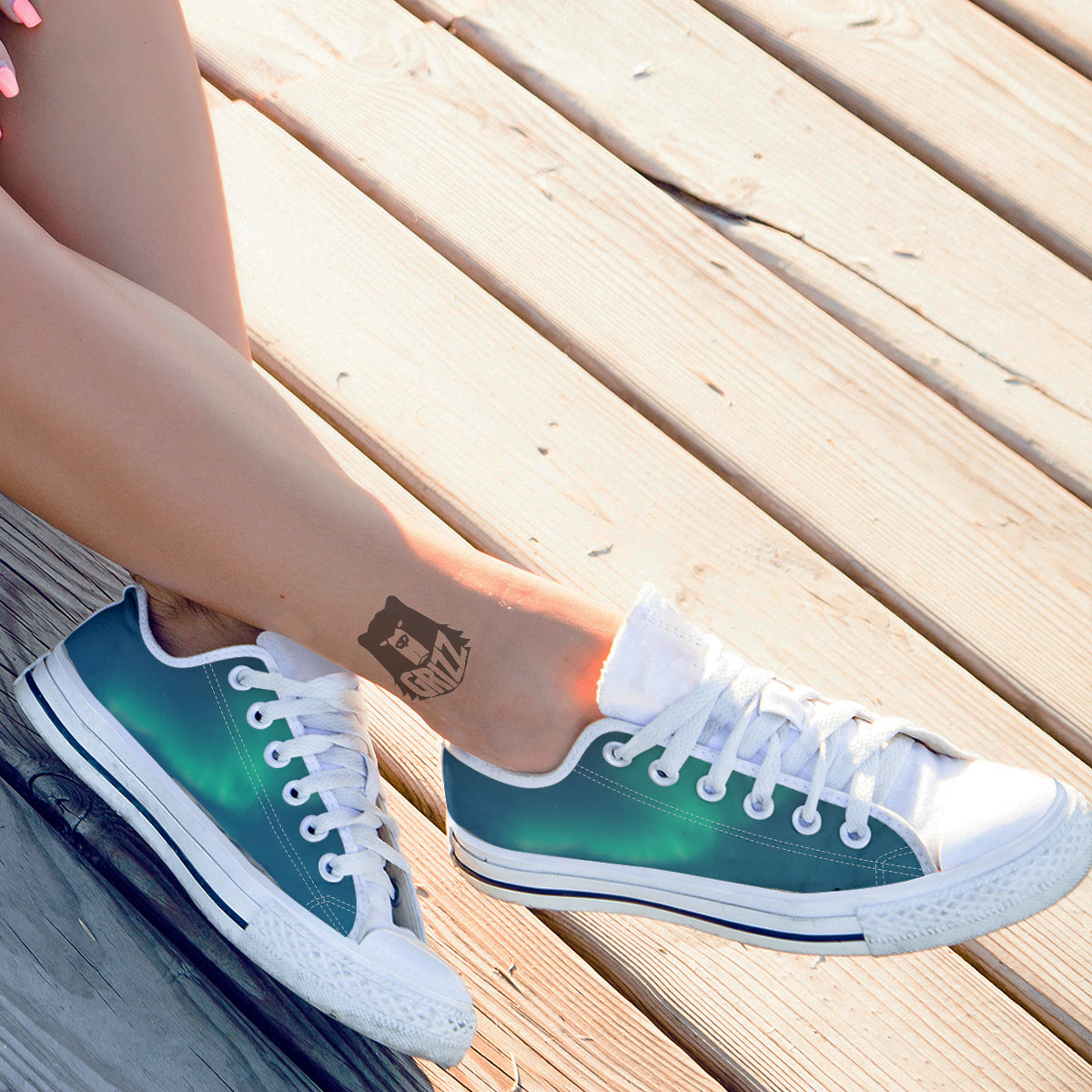 Northern Lights Print White Low Top Shoes-grizzshop