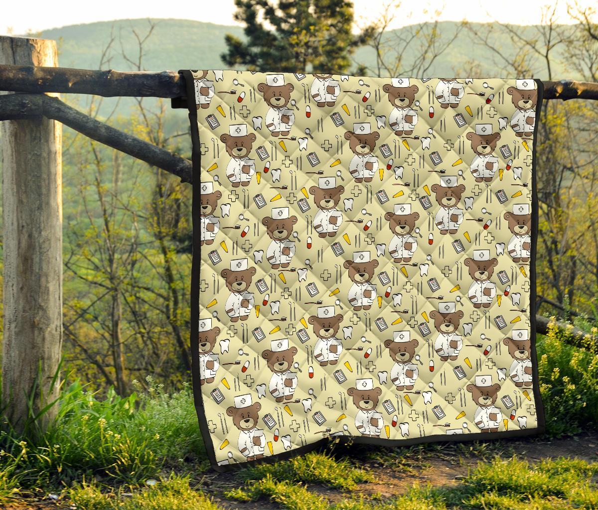 Nurse Teddy Bear Pattern Print Quilt-grizzshop