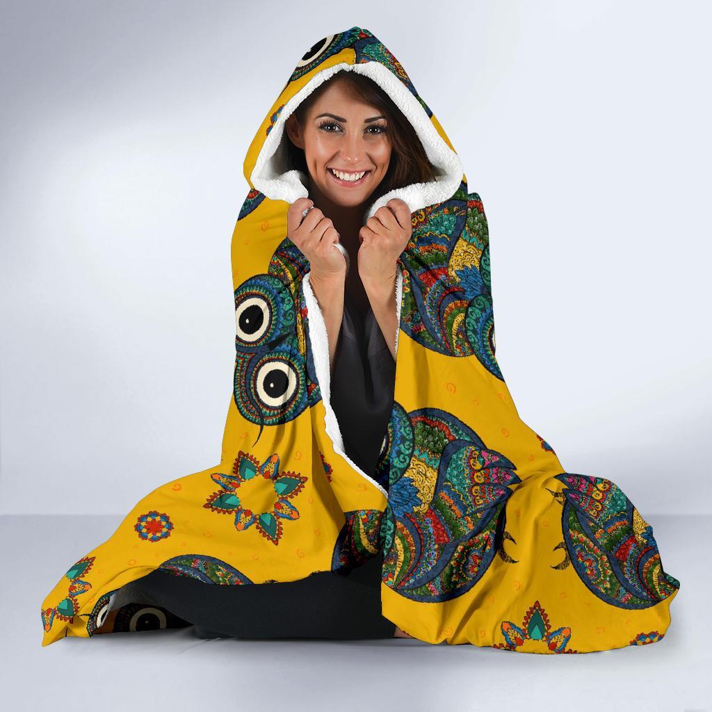 Ornamental Owl Pattern Print Hooded Blanket-grizzshop