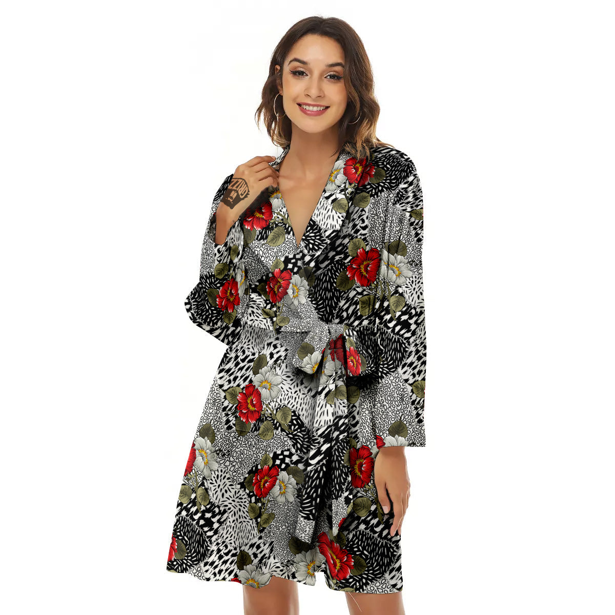 Patchwork Black White And Floral Print Pattern Women's Robe-grizzshop