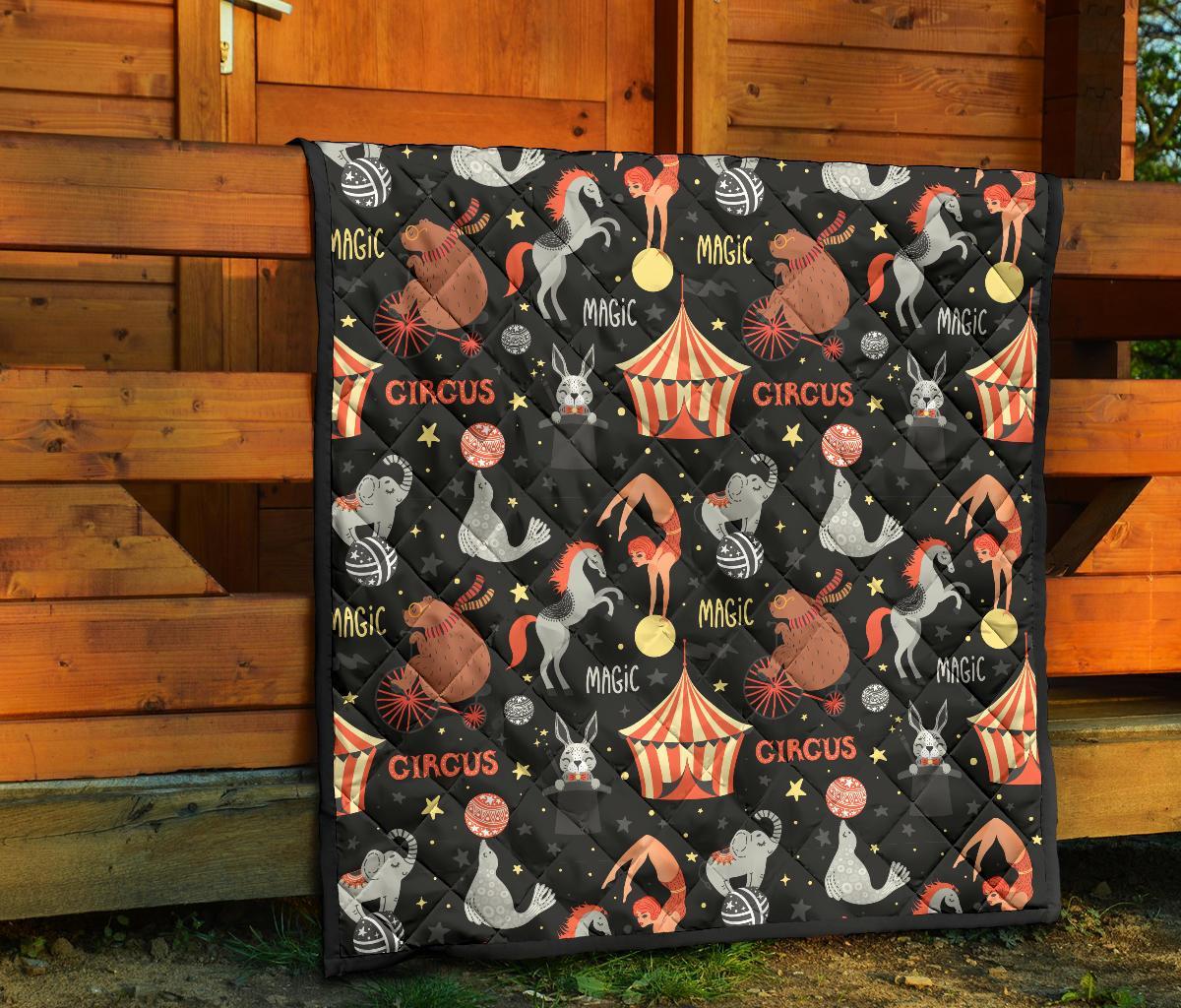 Pattern Print Circus Quilt-grizzshop