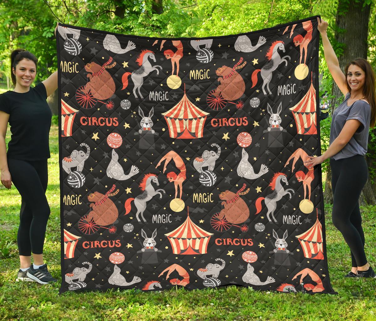 Pattern Print Circus Quilt-grizzshop