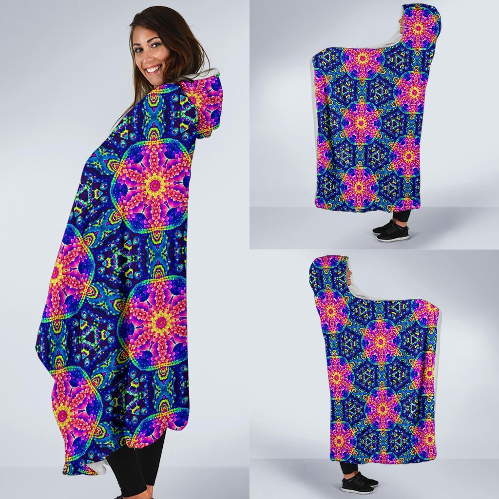 Pattern Print Kaleidoscope Hooded Blanket-grizzshop