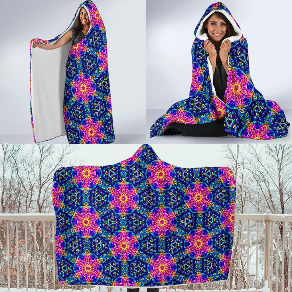 Pattern Print Kaleidoscope Hooded Blanket-grizzshop