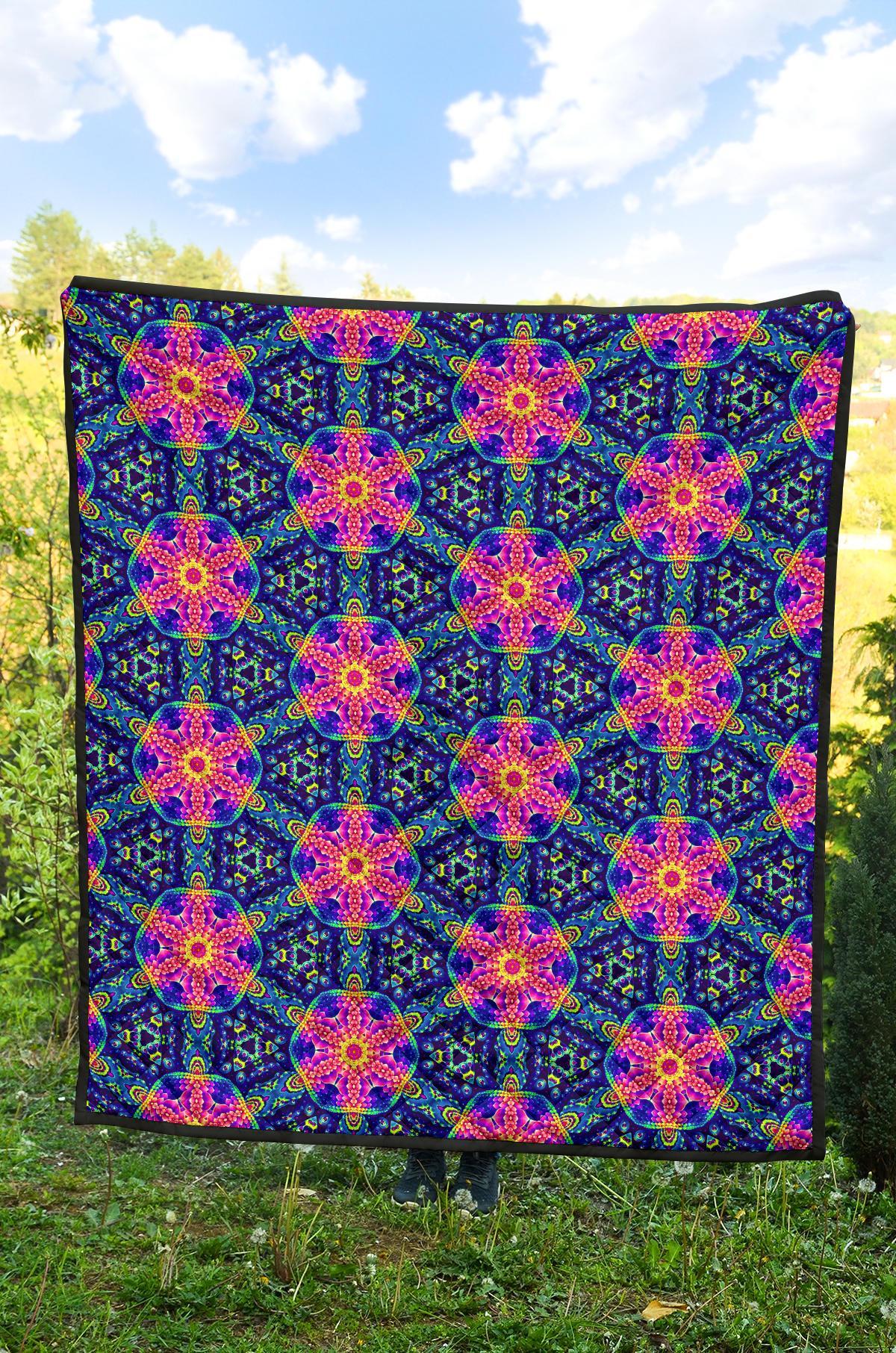 Pattern Print Kaleidoscope Quilt-grizzshop