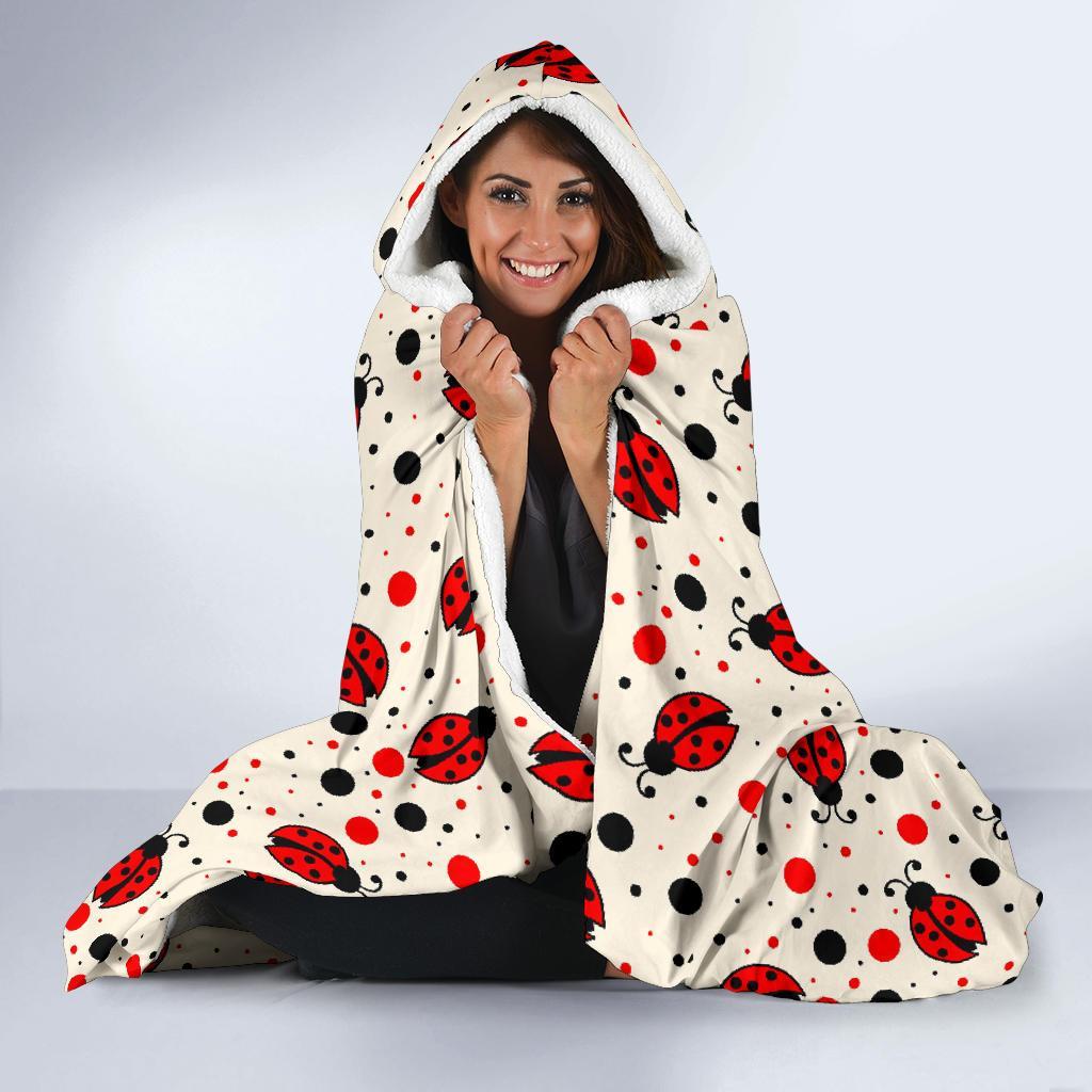 Pattern Print Ladybug Hooded Blanket-grizzshop