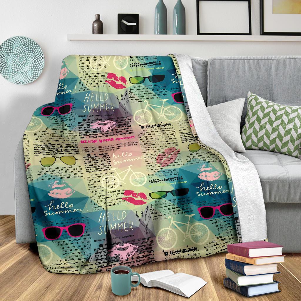 Pattern Print Newspaper Blanket-grizzshop