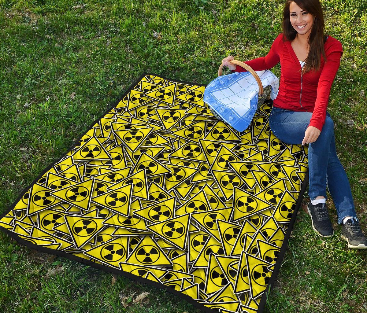 Pattern Print Radiation Quilt-grizzshop