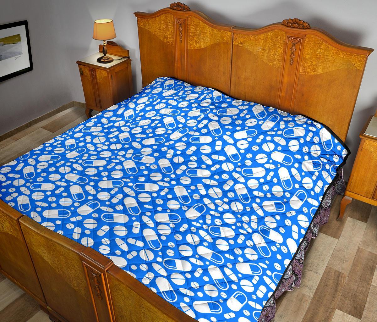 Pharmacy Pattern Print Quilt-grizzshop