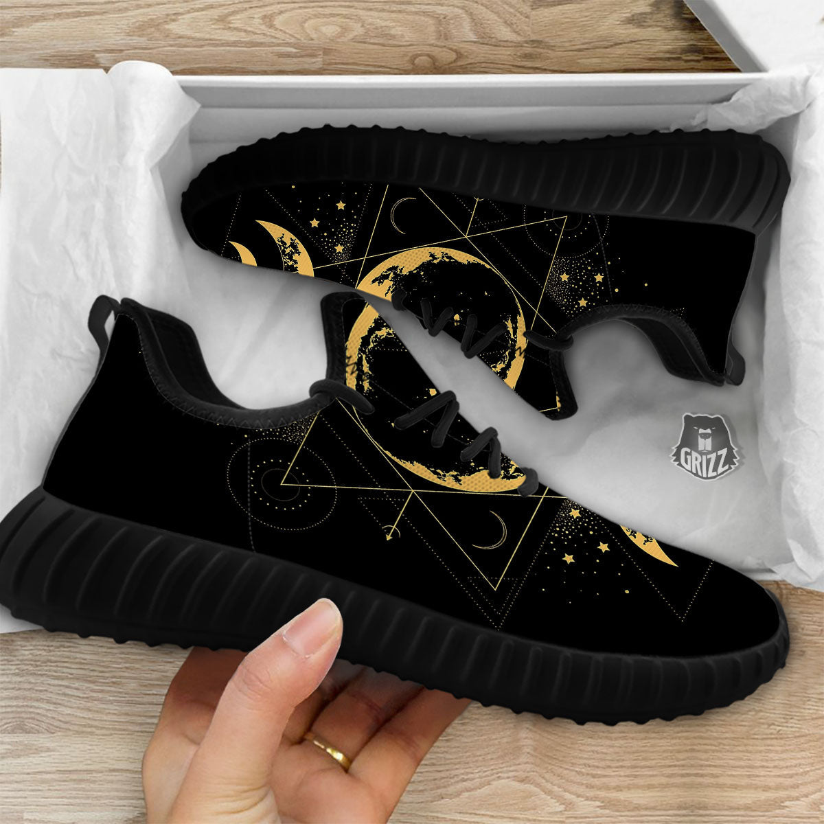 Phase Geometric Moon Print Black Walking Shoes-grizzshop