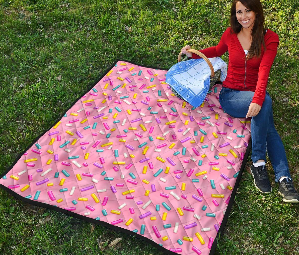 Pink Candy Pattern Print Quilt-grizzshop