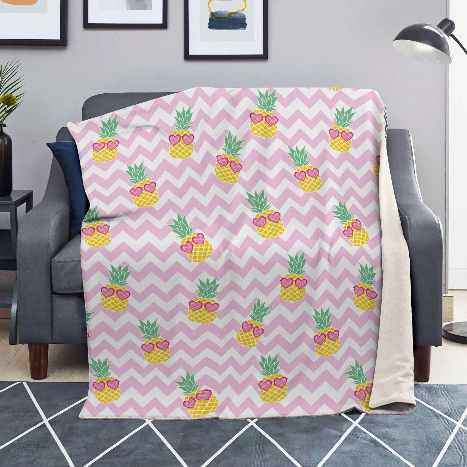 Pink Zig Zag Pineapple Print Blanket-grizzshop