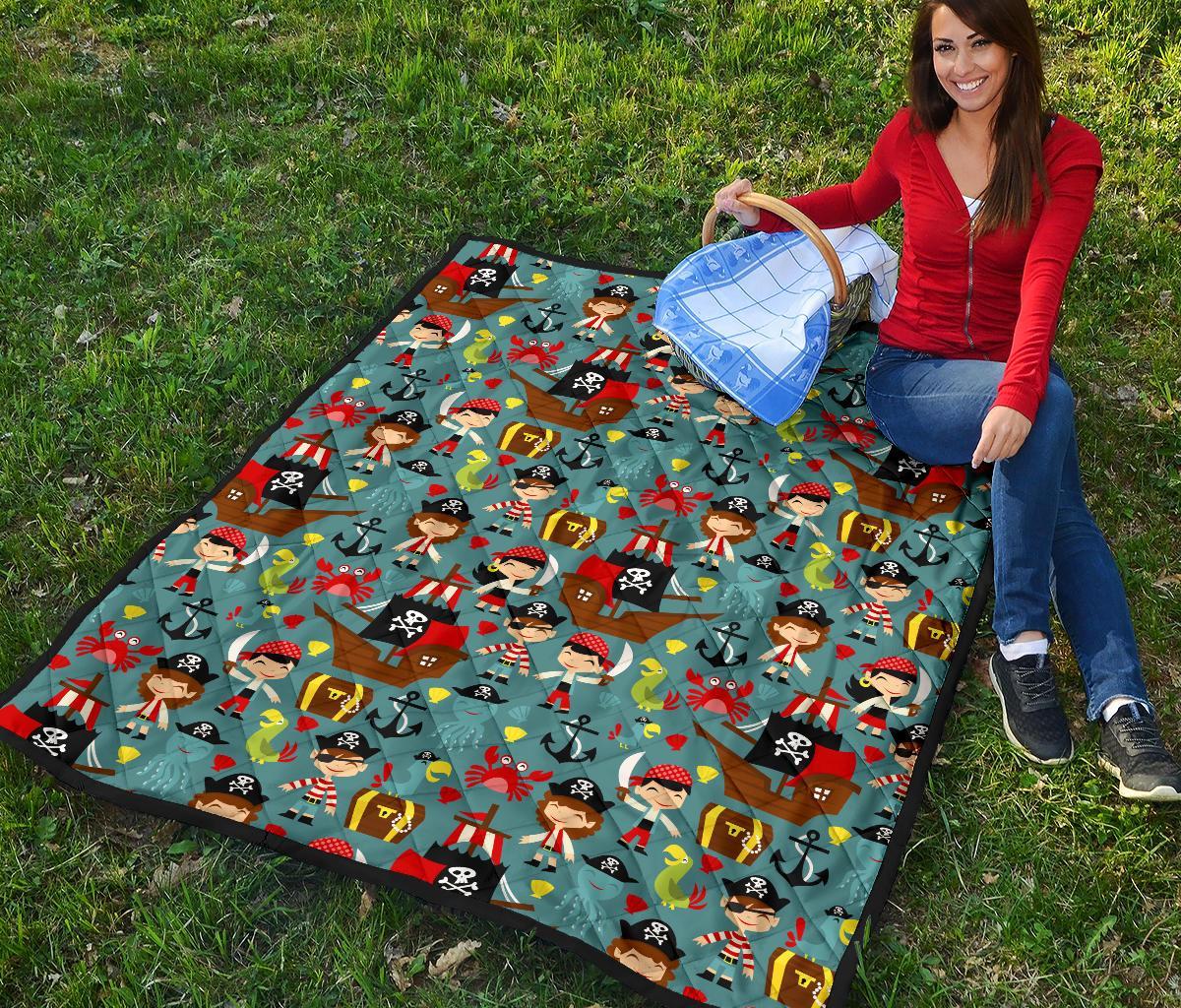 Pirate Pattern Print Quilt-grizzshop