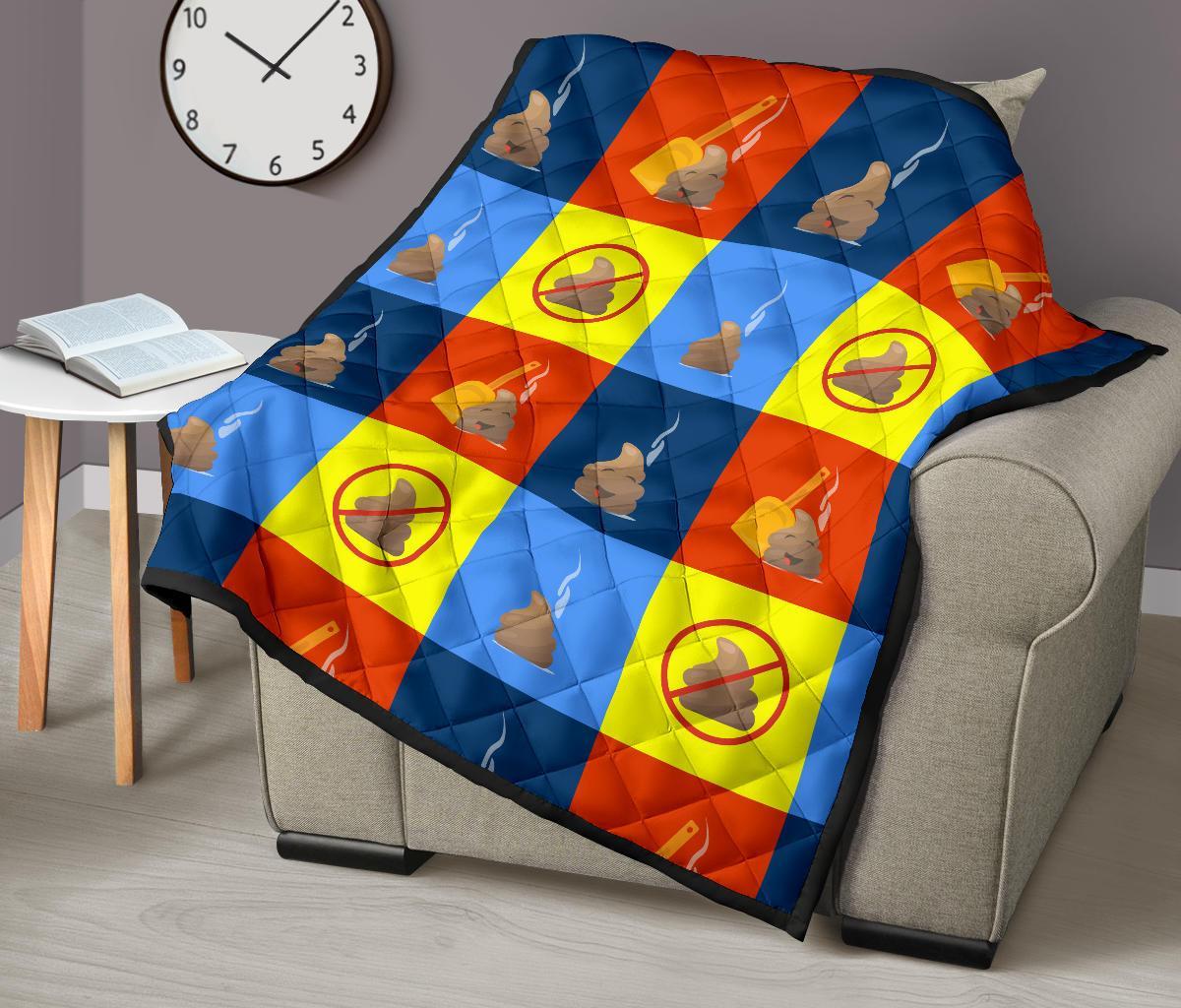 Poop Emoji Pattern Print Quilt-grizzshop