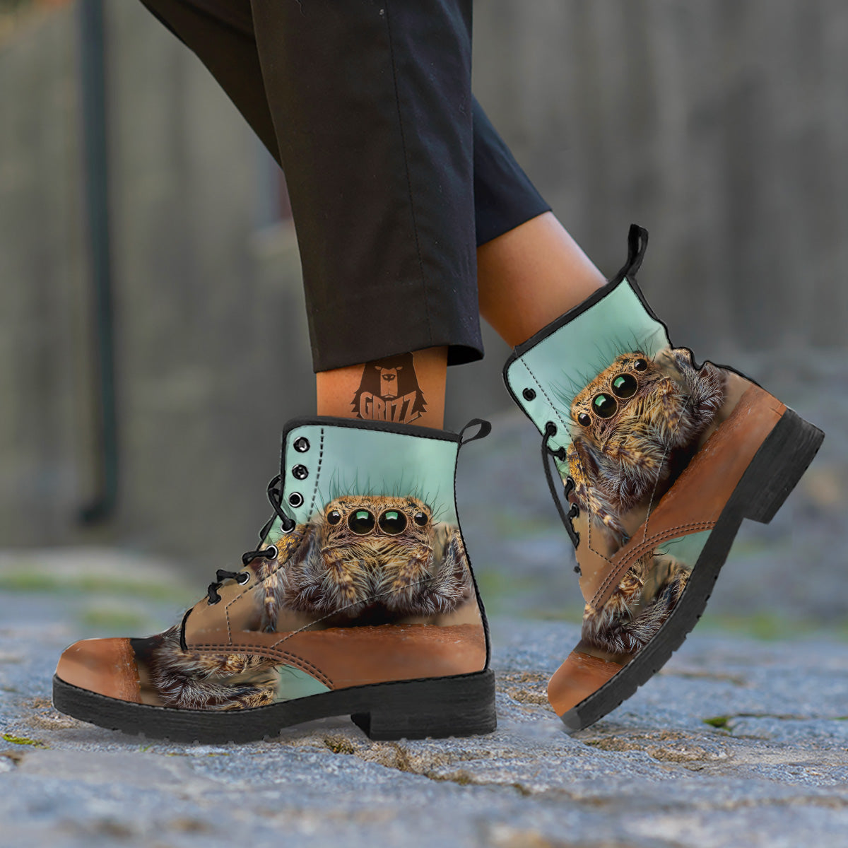 Portrait Spider Print Leather Boots-grizzshop