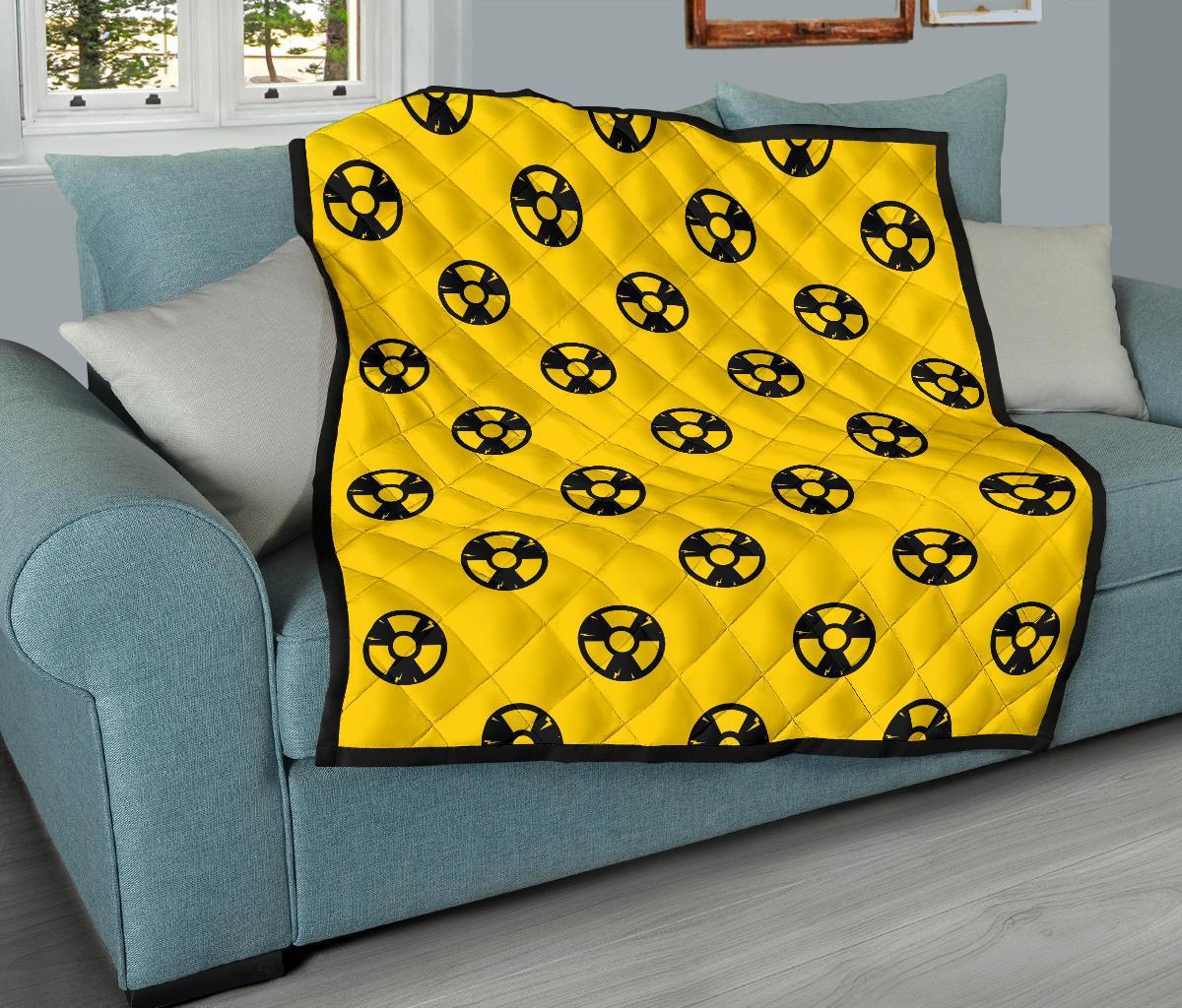 Radiation Pattern Print Quilt-grizzshop