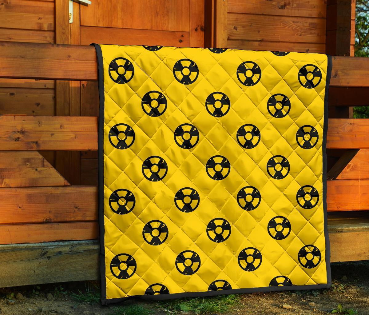 Radiation Pattern Print Quilt-grizzshop