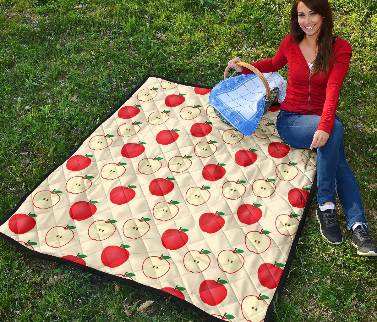 Red Apple Pattern Print Quilt-grizzshop