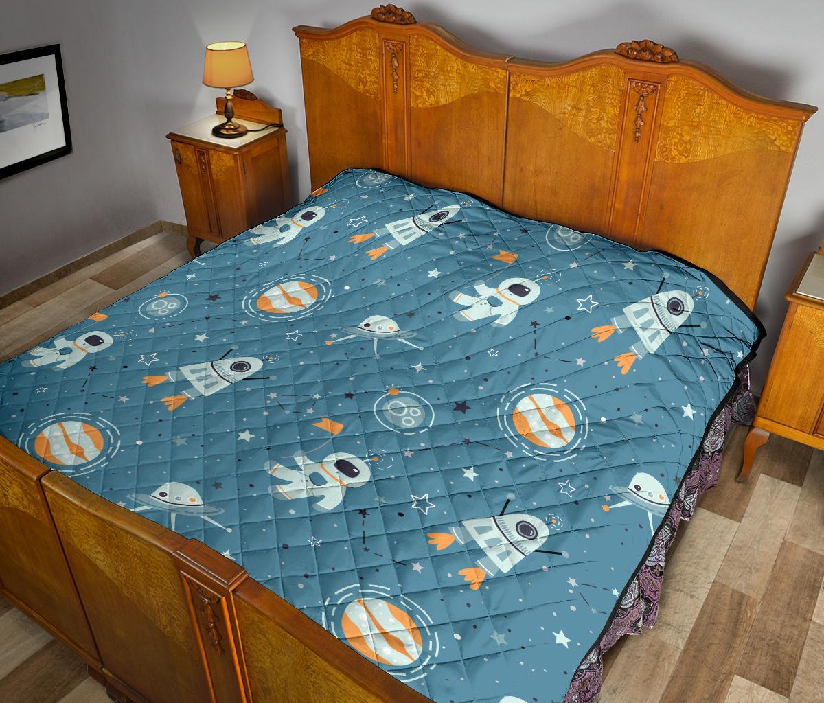 Space Astronaut Pattern Print Quilt-grizzshop