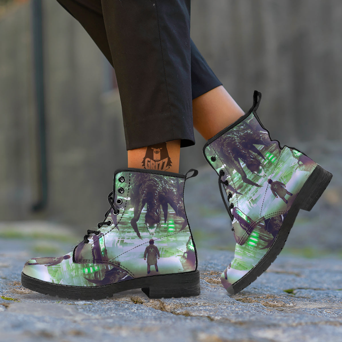 Spider Monster Print Leather Boots-grizzshop