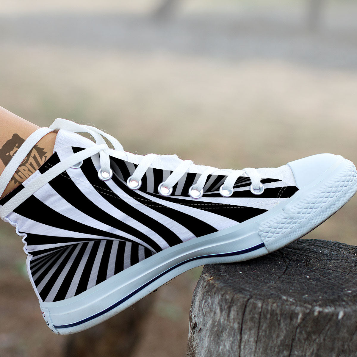 Spiral Twist Illusion White And Black Print White High Top Shoes-grizzshop