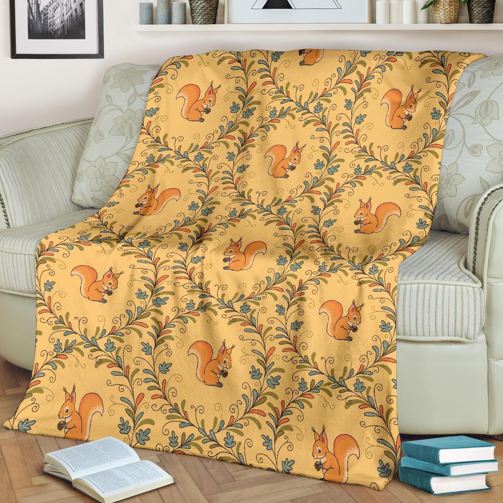 Squirrel Drawing Walnut Pattern Print Blanket-grizzshop