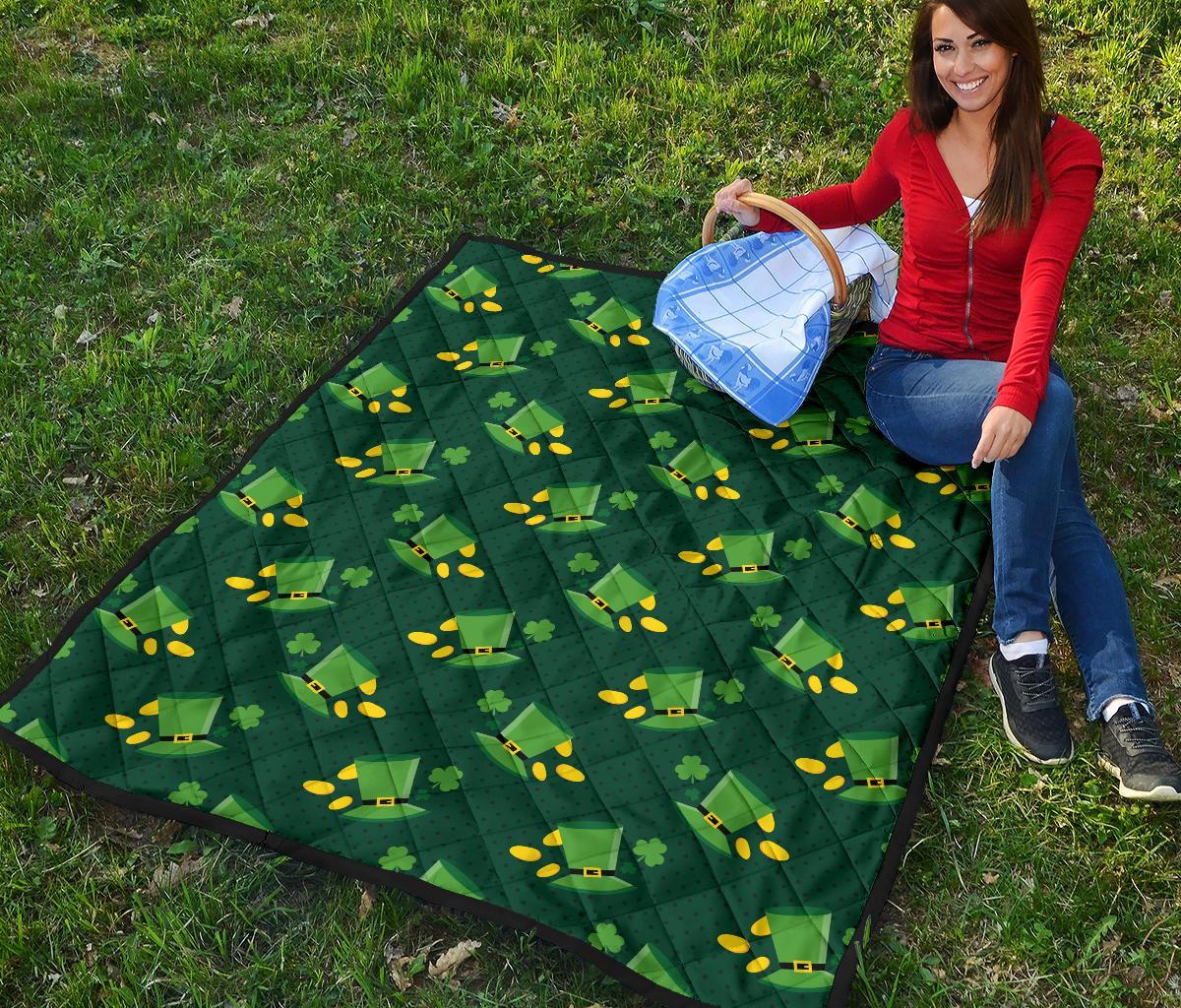 St Patrick's Day Leprechaun Print Pattern Quilt-grizzshop