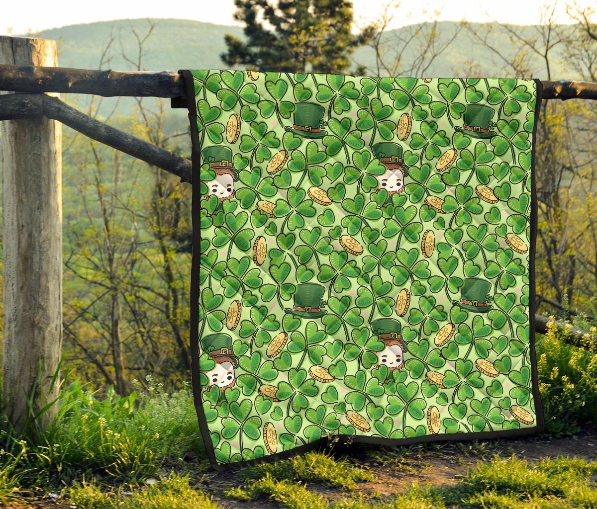 St Patrick's Day Shamrock Pattern Print Quilt-grizzshop