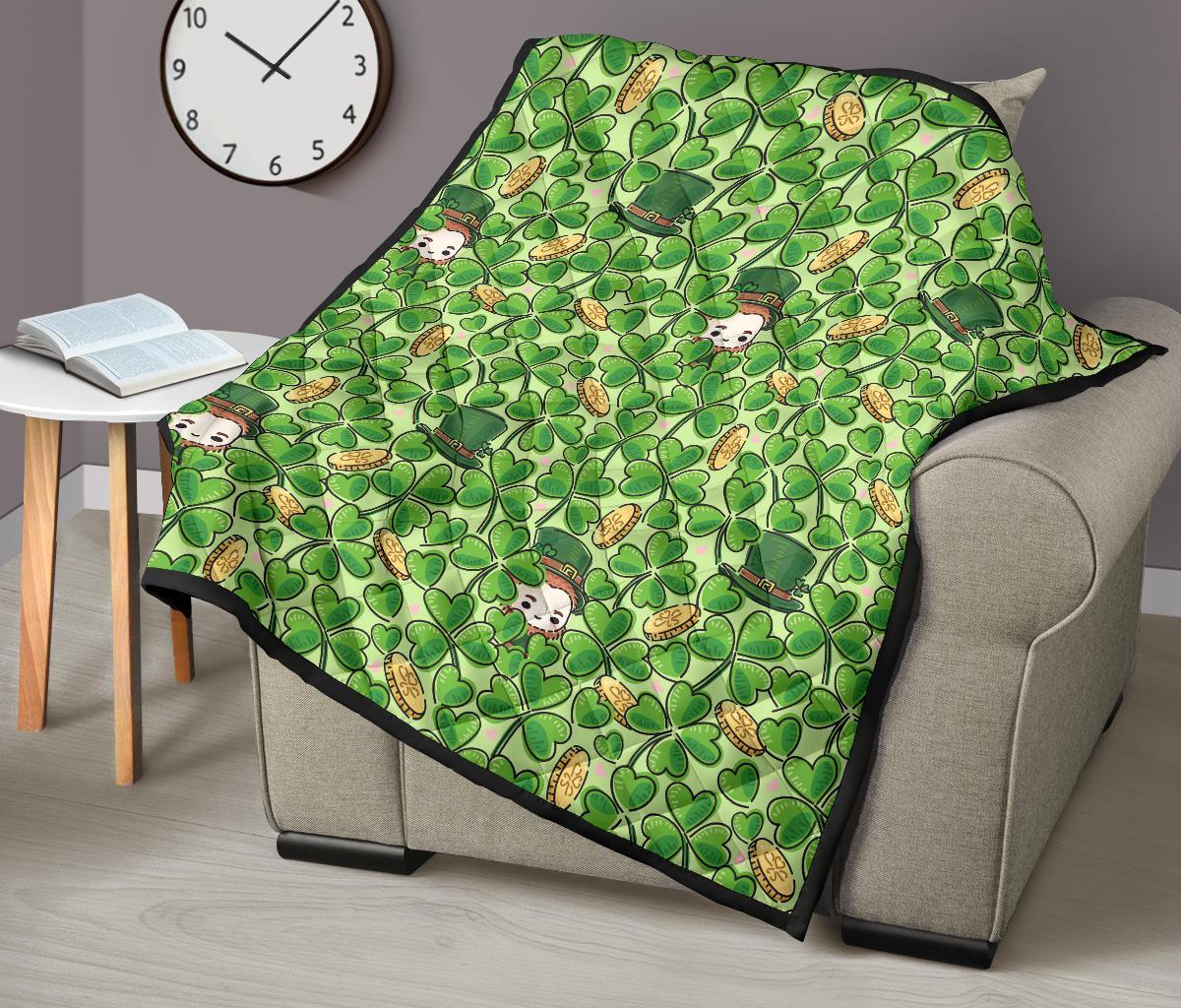 St Patrick's Day Shamrock Pattern Print Quilt-grizzshop