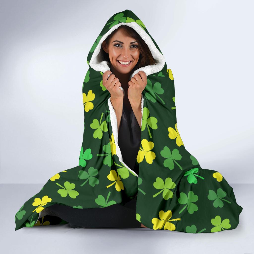 St Patrick's Day Shamrock Print Pattern Hooded Blanket-grizzshop