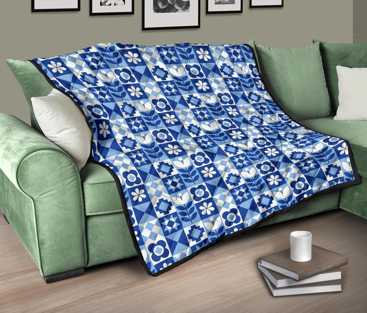 Swedish Pattern Print Quilt-grizzshop