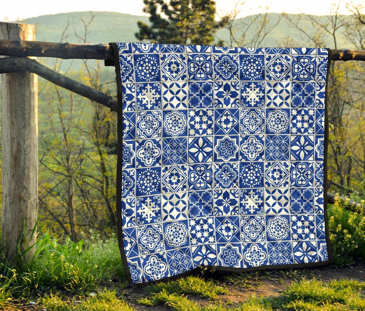 Swedish Print Pattern Quilt-grizzshop