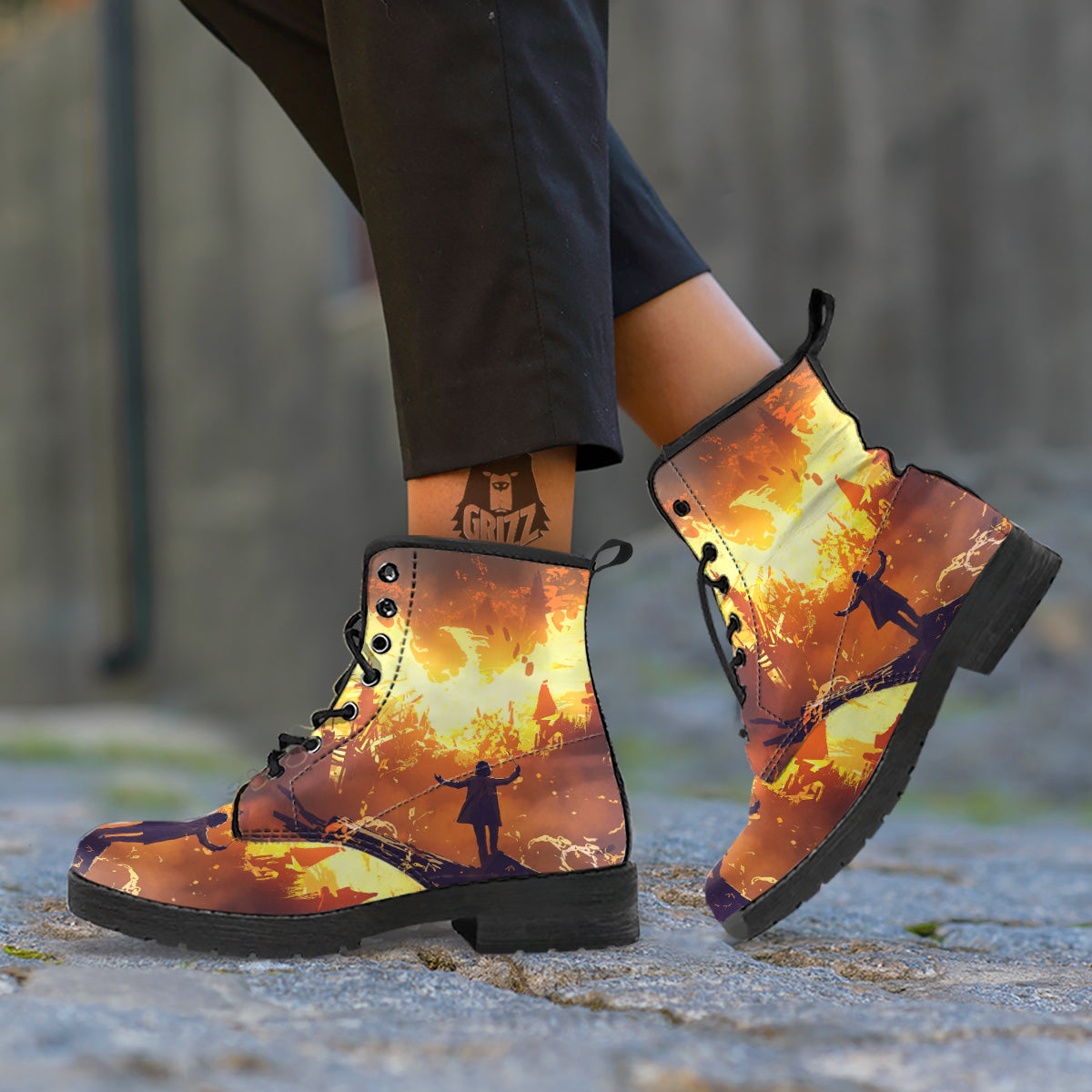 The Man And Phoenix Print Leather Boots-grizzshop