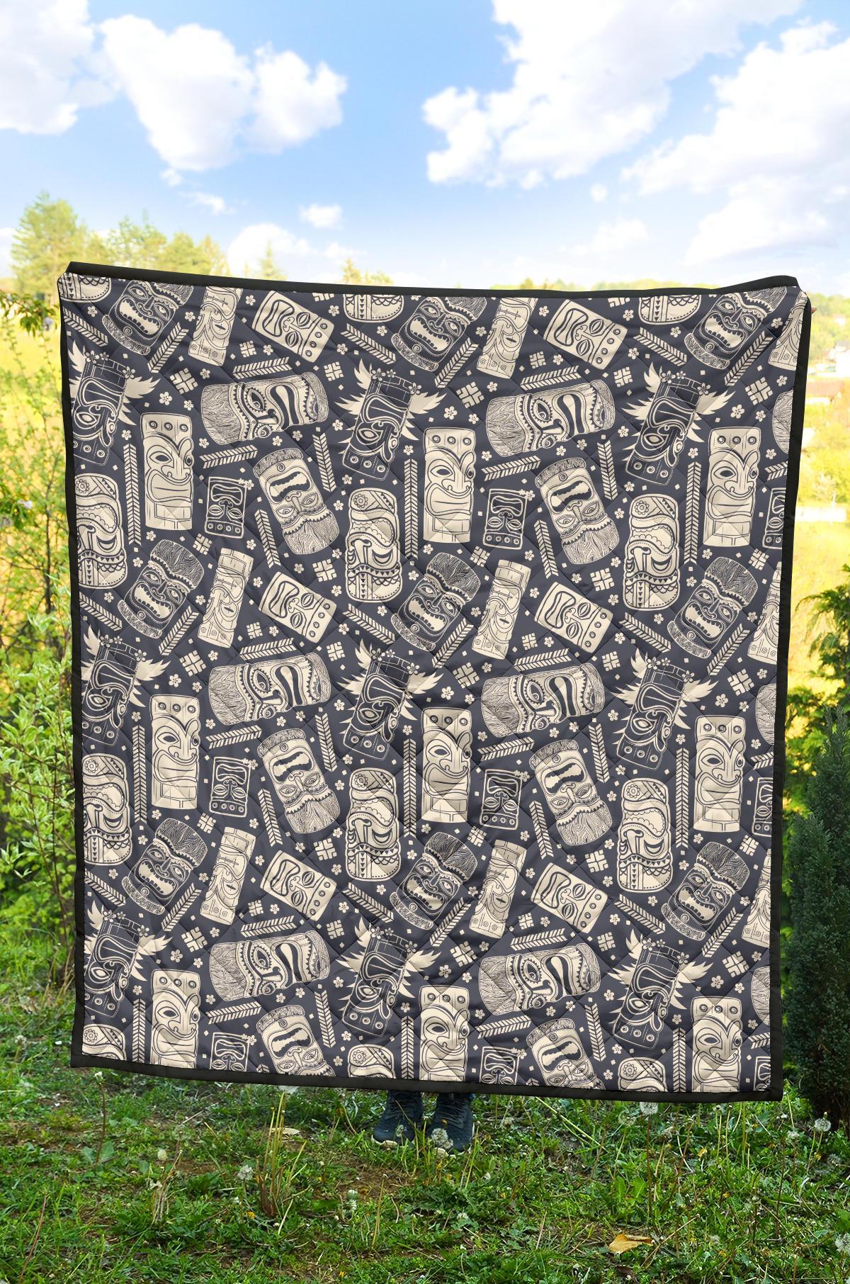 Tiki Pattern Print Quilt-grizzshop