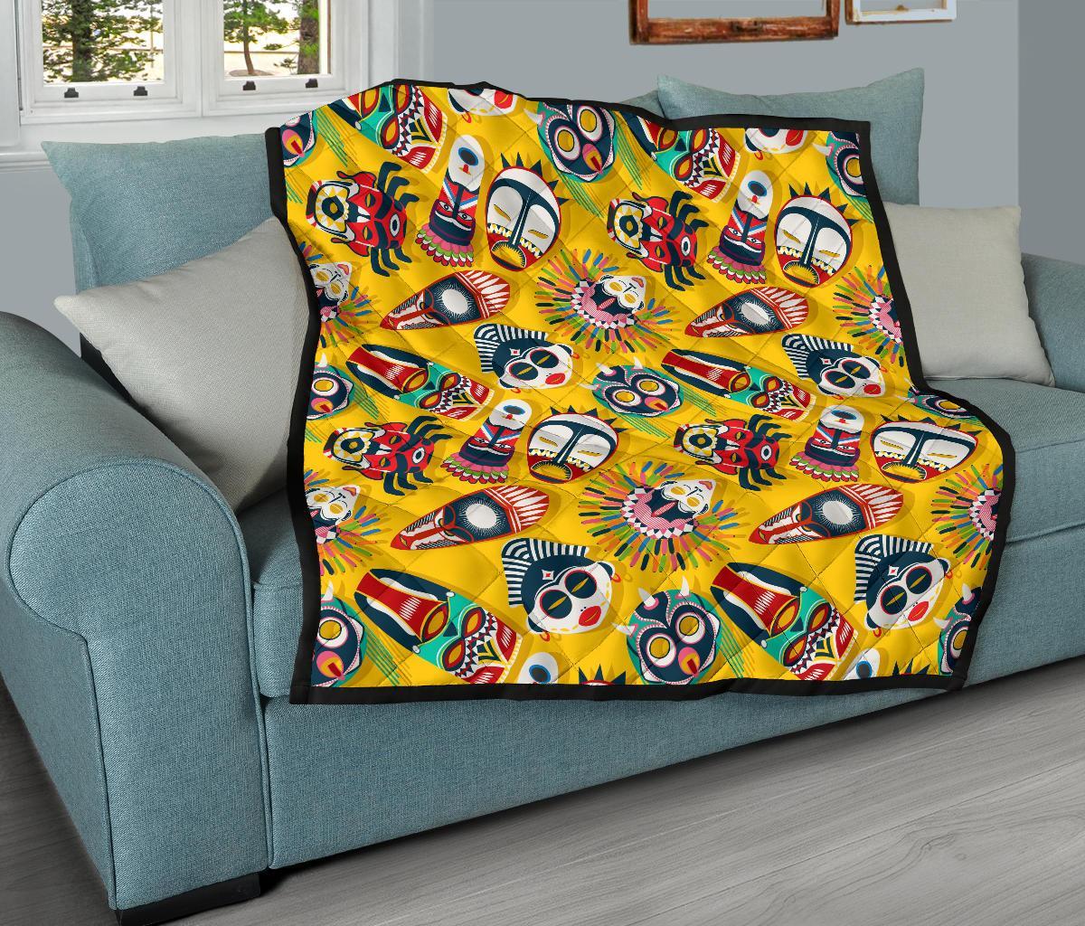 Totem Mask Pattern Print Quilt-grizzshop