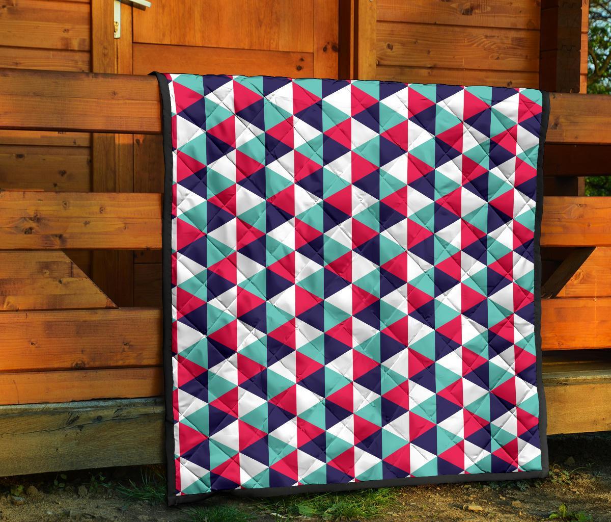 Triangle Pattern Print Quilt-grizzshop