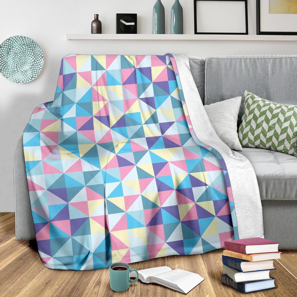 Triangle Print Pattern Blanket-grizzshop